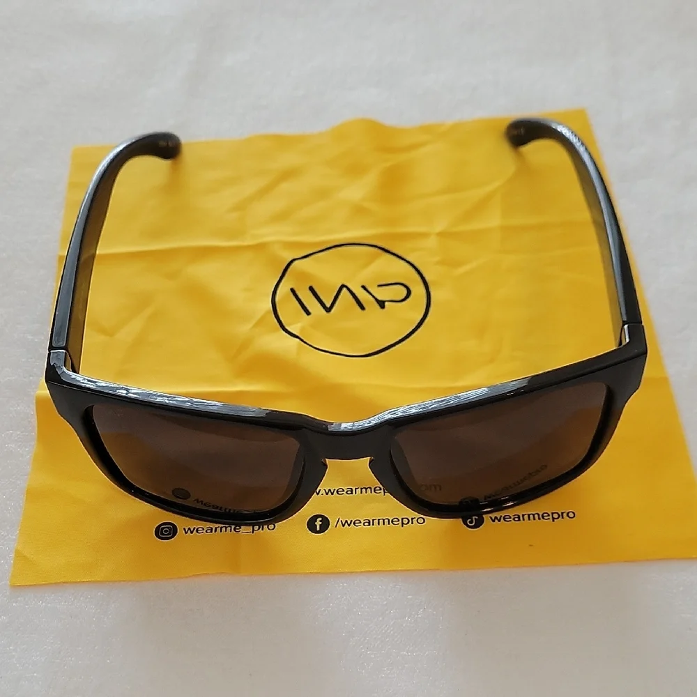 wear me pro stylish black